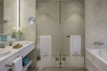 Royal Hideaway Corales Suites - 58