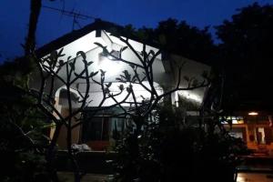 Baan Hotelier Resort, Trat