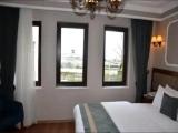 Deluxe Double room with partial sea view