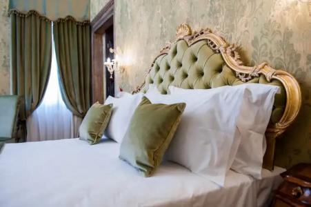 Nani Mocenigo Palace - 4