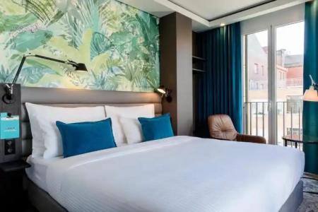 Motel One Barcelona-Ciutadella - 4