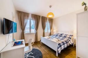 White Rooms, Sabaudia
