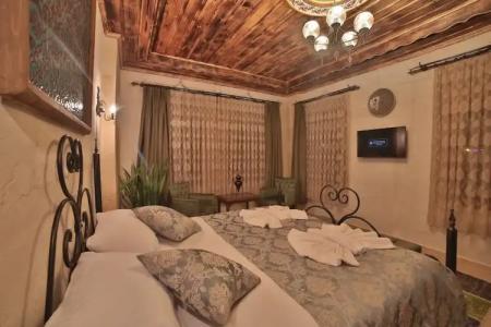 Caravanserai Inn - 121