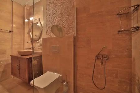 Caravanserai Inn - 52