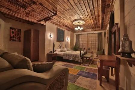 Caravanserai Inn - 131