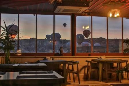 Caravanserai Inn - 123