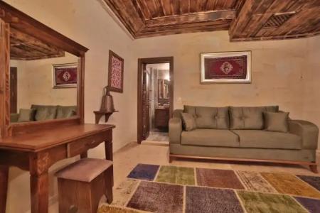 Caravanserai Inn - 116