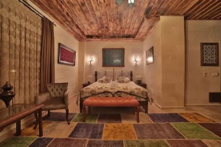 Caravanserai Inn - 78