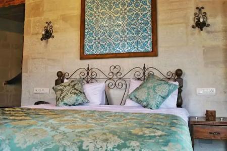 Caravanserai Inn - 122