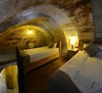 Caftan Cave Suites - 210