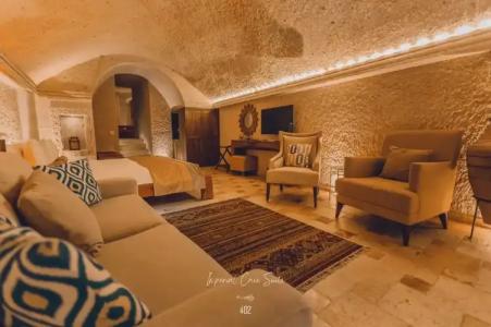Nino Cave Suites - 208