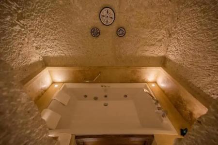 Nino Cave Suites - 137