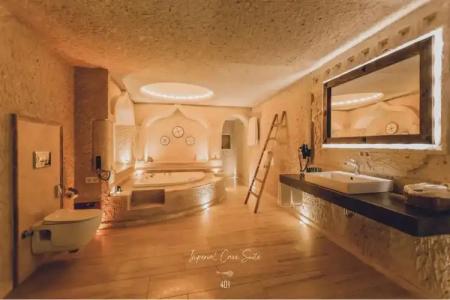 Nino Cave Suites - 173