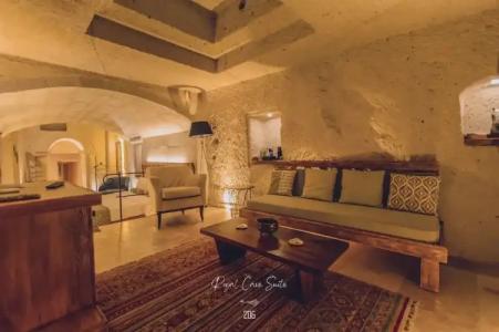 Nino Cave Suites - 177