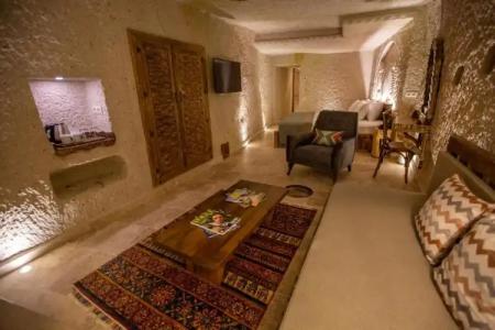 Nino Cave Suites - 142