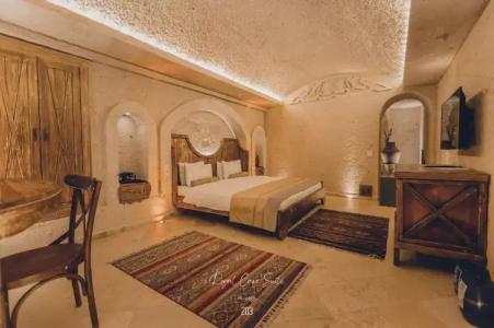 Nino Cave Suites - 192