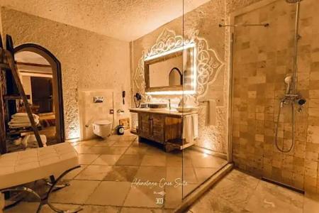 Nino Cave Suites - 103