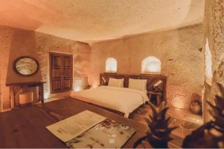 Nino Cave Suites - 169