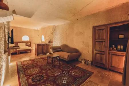 Nino Cave Suites - 207