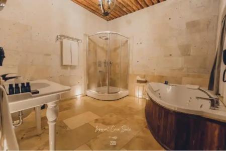 Nino Cave Suites - 174