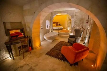 Nino Cave Suites - 14