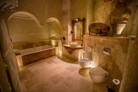 Nino Cave Suites - 150