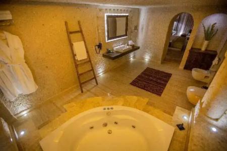 Nino Cave Suites - 161