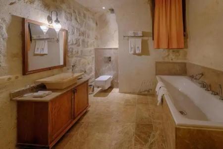 Taru Cave Suites - 135