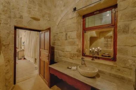 Taru Cave Suites - 232