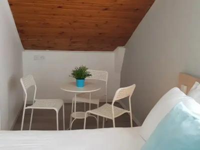 Airport Guest House - 48