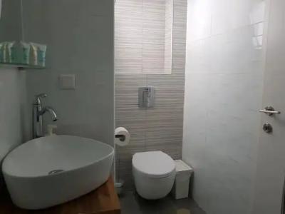 Airport Guest House - 59