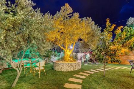 Cunda Özerbey Konağı - 12