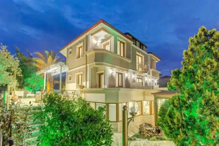 Cunda Özerbey Konağı