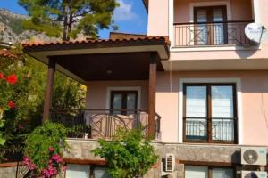 Villa Olive 8, Goecek