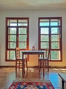 ada-art guesthouse design rooms next to beach - 13