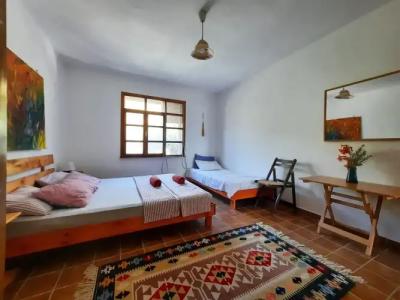 ada-art guesthouse design rooms next to beach - 54