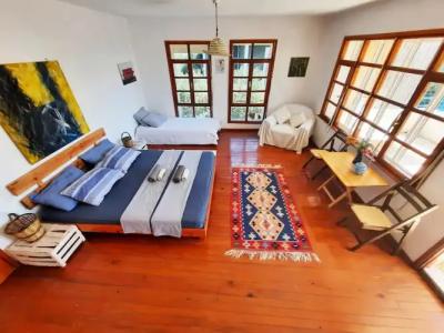 ada-art guesthouse design rooms next to beach - 39