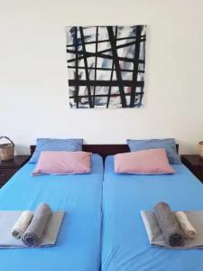 ada-art guesthouse design rooms next to beach - 81