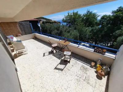 ada-art guesthouse design rooms next to beach - 16