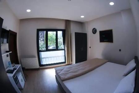 Campus Boutique - 101