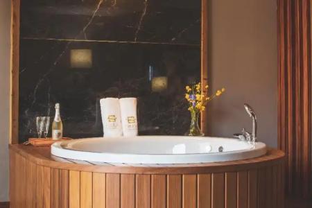 Orka Cove Penthouse & Suites Adults Only - 104