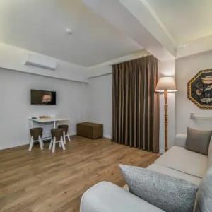 Ece Marina Suit - 132