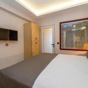 Ece Marina Suit - 111