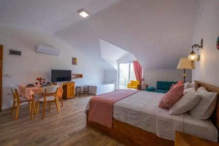 Infinity Lily Apartments - 42