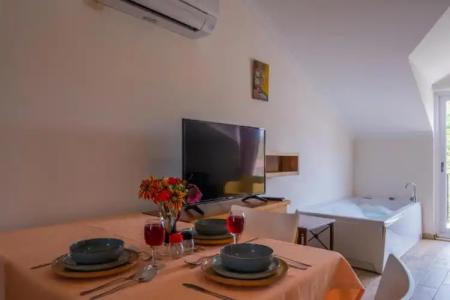 Infinity Lily Apartments - 38