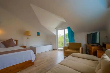 Infinity Lily Apartments - 57