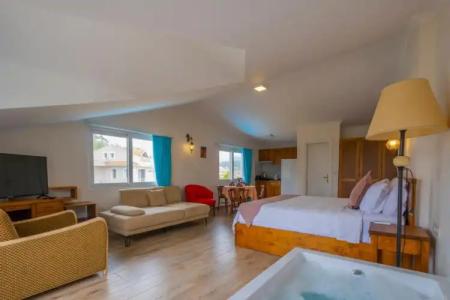 Infinity Lily Apartments - 59