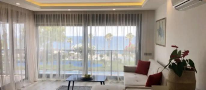 ONLY ONE Suites & Residences - 6