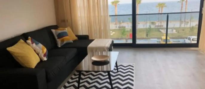 ONLY ONE Suites & Residences - 7