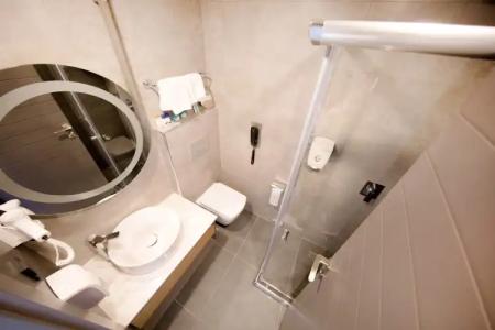 Laren Sea Side Spa - 24
